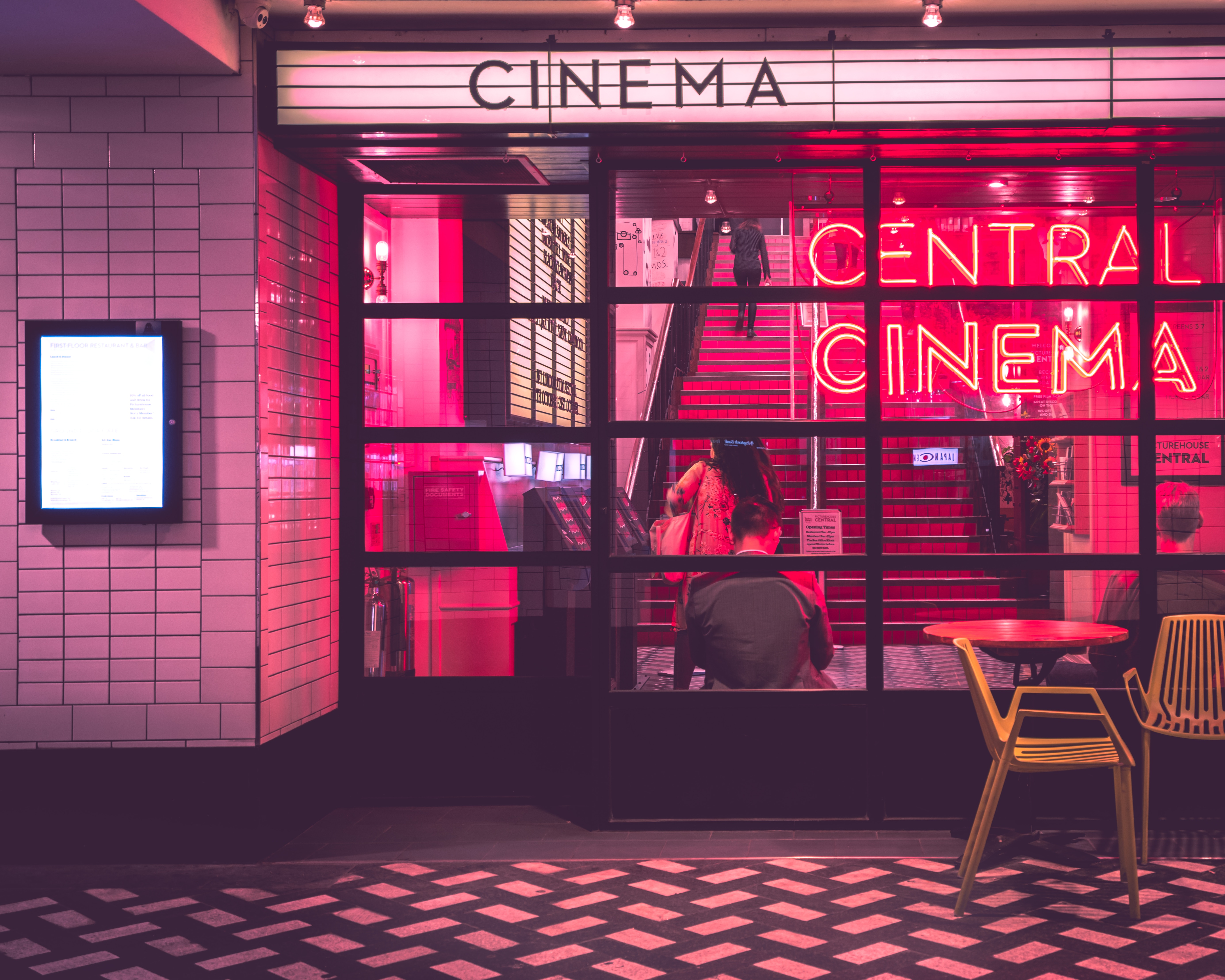 Artsphoria Movie Reviews & Film Forum:  Central Cinema